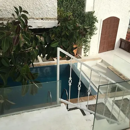 Castle81homes Pink - Sea View House Apartament *